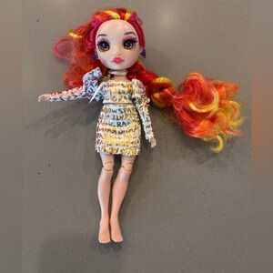 Rainbow High Holly Doll with Multicolor Hair and Stylish Outfit